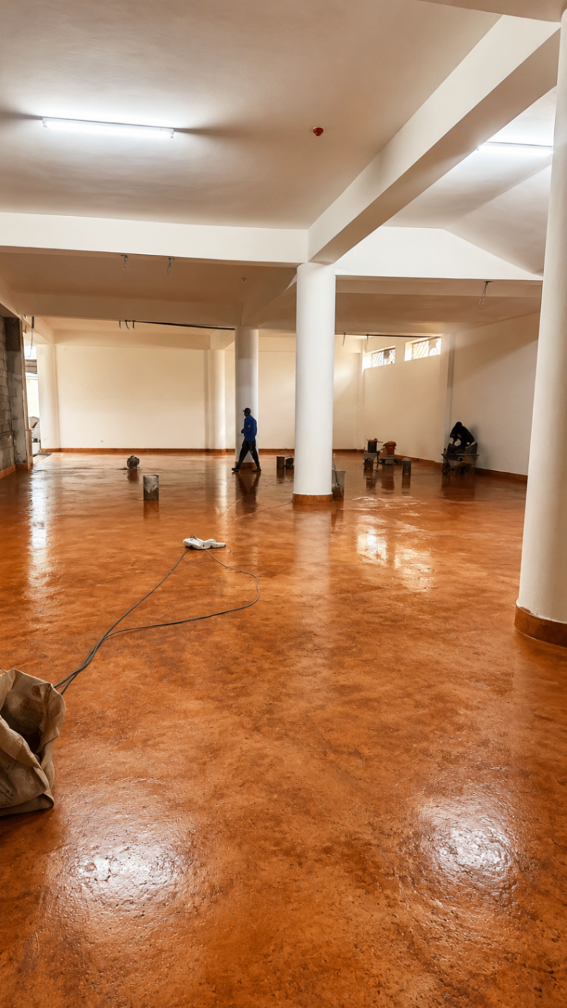 Basement Warehouse — 600 m²